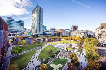Central Piccadilly Luxury Three Bedroom Apartment, Manchester (photo 2)