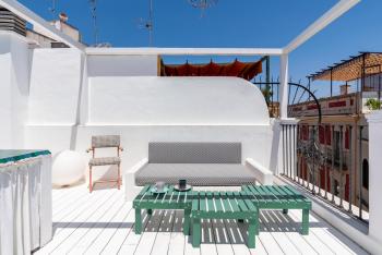 G8 Casa San Bernardo Calle Guadaira, Sevilla (Foto 2)
