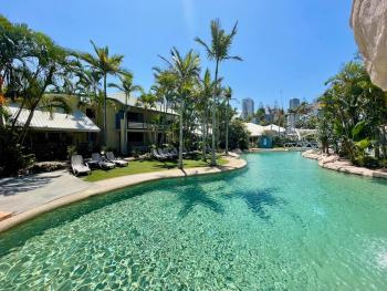 Diamond Beach Large Poolside Villa #45, Gold Coast (foto 4)