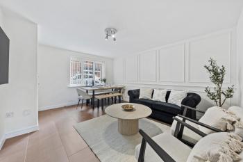Inicio Stays - NEW! Stunning Home - Free Parking - Sleeps 8 - Near M6, Birmingham (photo 2)