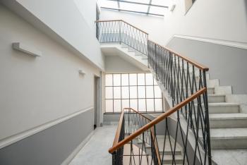 Attico Centro con terrazza e jacuzzi e parcheggio privati, Janov (fotografie 4)