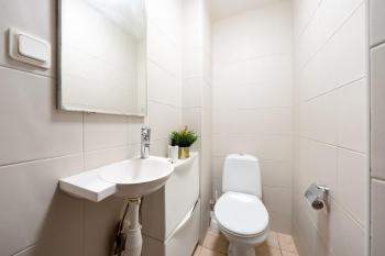 Sleeps 10 City Center Penthouse op US Embassy, Tallinn (photo 3)