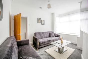 Big new house - 5BDR near City, Manchester (foto 4)