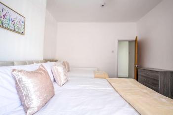Big new house - 5BDR near City, Manchester (foto 5)