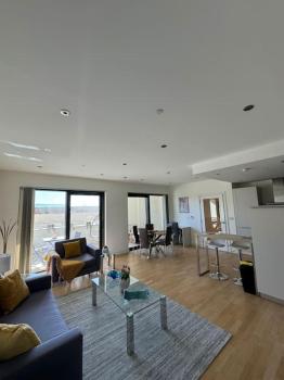 Luxury 1 bed with Pool and Sea Views, Gibilterra (foto 4)