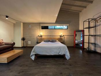 FRN101 Cozy loft located in a popular in Poblado By Roots Rentals, Medellín (foto 3)