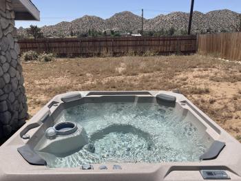 Rawhide Ranch - Walk to Pappy and Harriet's with Hot Tub! home, Yucca Valley (Foto 2)