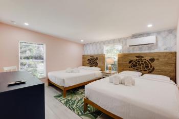 Charming Suite with Balcony and Bikes at Historic Sandpiper Inn, Sanibel (fotografie 5)