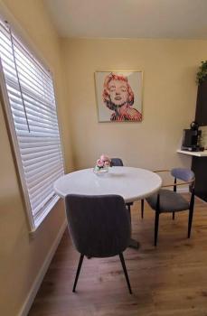 Audrey Studio Apartment in Ktown, Los Angeles (zdjęcie 4)