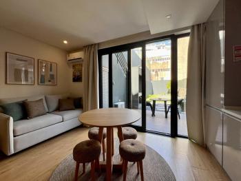 Light-Filled Apartment with Garden • Downtown, Porto (fotografie 3)