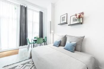 The Mierendorf I, budget group & family apartment, 1BR, 1 Living room, ideal for 2 - 4 Guests, Берлин (фото 2)