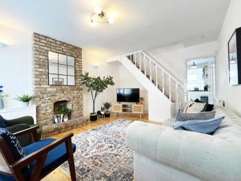 BEAUTIFUL WINDSOR COTTAGE, AMAZING LOCATION, The Castle, Ascot, Legoland, Free Parking Super Close, Windsor (Foto 4)