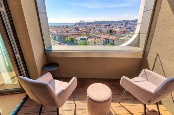 SKY PARK 1 - Luxurious #INSTAworthy Apartment in Downtown City Center with Included Parking, Best Address in Town, Bratislava (photo 5)