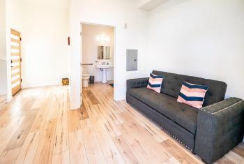 Unique 3-Level Loft with One bedroom & Two Full Bathroom, Los Angeles (fotografie 4)