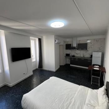 Suite studio entier St Charles, Canebiere, Vieux-Port Appartement, Marseille (photo 2)