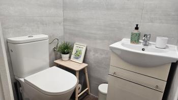 Central River Room - private WC, Bilbao (photo 5)