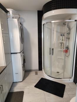 Loft with Patio & Hot tub, Летбридж (фото 5)