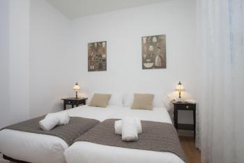 SingularStays Plaza Redonda, Valence (photo 5)