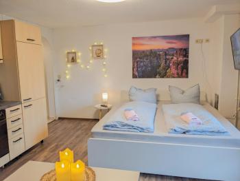 Urlaubsmagie - Ferienwohnung Blütenmeer - direkt am Wanderweg - B2, Sebnitz (foto 3)