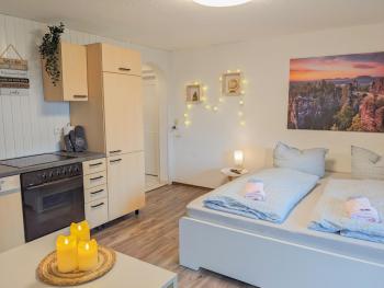 Urlaubsmagie - Ferienwohnung Blütenmeer - direkt am Wanderweg - B2, Sebnitz (foto 2)