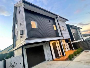 Free carpark, 4-bedroom house, Auckland (photo 3)