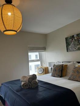 NEW - Large Portrush Townhouse, Portrush (Foto 5)