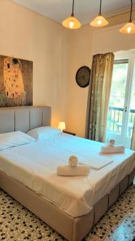 Cozy apartment in Acropolis with roof garden, Atény (fotografie 5)