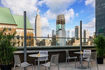 2BD 2BA UWS Oasis, New York (photo 2)