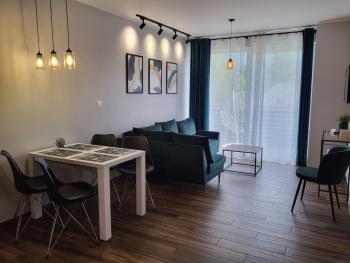 Z Widokiem Apartamenty - apartamenty z widokiem na góry i zewnętrzną balią, Szklarska Poręba (foto 3)