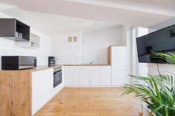 Cloud Nest - 2BR Ap with Terrace & AC - Center, Krakov (fotografie 3)