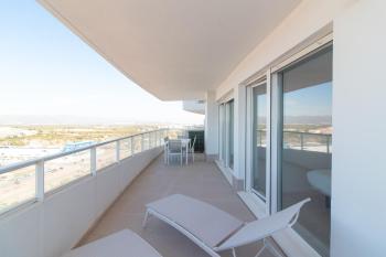 Global Properties, Moderno apartamento con dos terrazas con vistas al mar y a la montaña, Canet de Berenguer (foto 5)