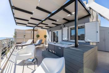 Jacuzzi Luxpenthouse PFaliro, Афины (фото 4)