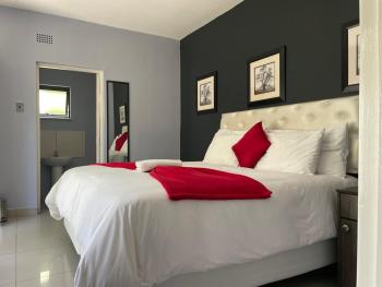 2 on ZK Matthews Guesthouse, Mthatha (zdjęcie 3)
