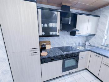 ALFA Stuttgart 3 Zimmer 6 Betten Apartment Zuffenhausen Porsche Bosch BZ WLAN EBK WM, Štutgart (fotografie 5)