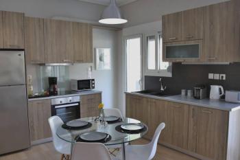 Penthouse lux flat with 2 bd next to larissis, Atény (fotografie 3)
