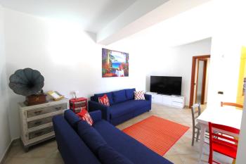La Pace, il Sole, il Mare - Sanremo Casa Indipendente vista mare, posto auto privato, ampio spazio esterno attrezzato, a pochi minuti dalle spiagge, Sanremo (foto 4)