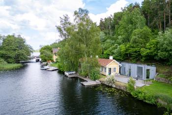 Beautiful luxury family home surrounded by nature and water and only 15 minutes from city center, Stockholm (fotografie 2)