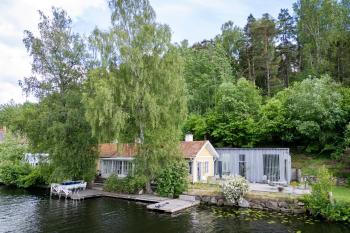 Beautiful luxury family home surrounded by nature and water and only 15 minutes from city center, Stockholm (fotografie 5)