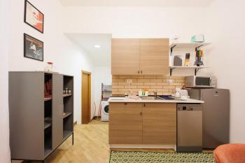 Dante Apartament for Group and Family By HouseinNaples, Naples (photo 4)
