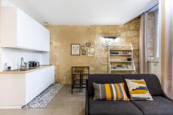 GuestReady - Cozy apt in Frederic & Isabelle place, Bordeaux (Foto 2)