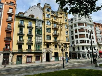 Ribera · Rooms · Old Town · A/C · From 1880, Bilbao (foto 4)