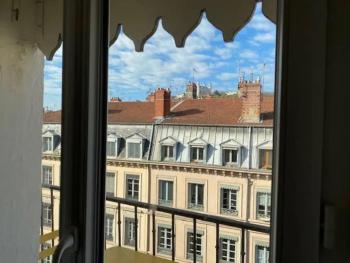 Superbe T2, Climatisation, vue Fourvière, Lyon (photo 4)
