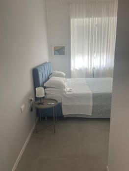 Milano City centre PORTA ROMANA SUITE with FREE PARKING GARAGE - newly COZY 2 bedrooms apartment with 2 bathrooms living room fully equipped kitchen and washing machine Smart tv - SUBWAY METRO 3 stops to Duomo, Milán (fotografie 5)