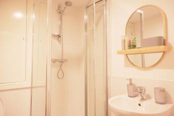 City Centre - Modern Apartment, Liverpool (photo 4)