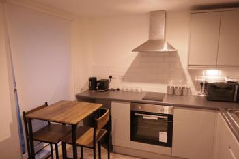 City Centre - Modern Apartment, Liverpool (photo 5)