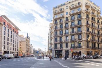Flateli Universitat, Barcelona (Foto 2)