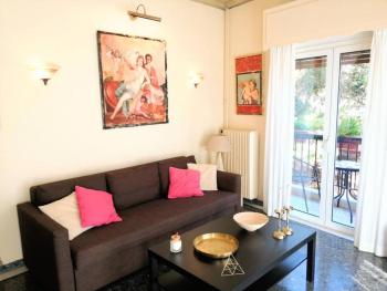 Elegant apartment in Acropolis with roof garden, Atény (fotografie 4)