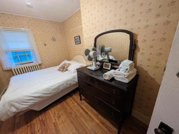 Pine Lodge, Bristol (photo 5)