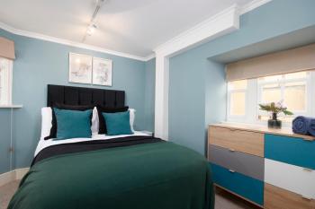 Beautiful 2Bedroom 4 actual beds House with WiFi by PureStay, Bath (zdjęcie 4)