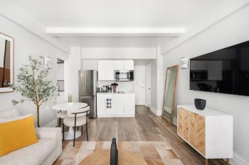 73-406 New 1BR 1Bth UWS Doorman Gym, New York (photo 3)